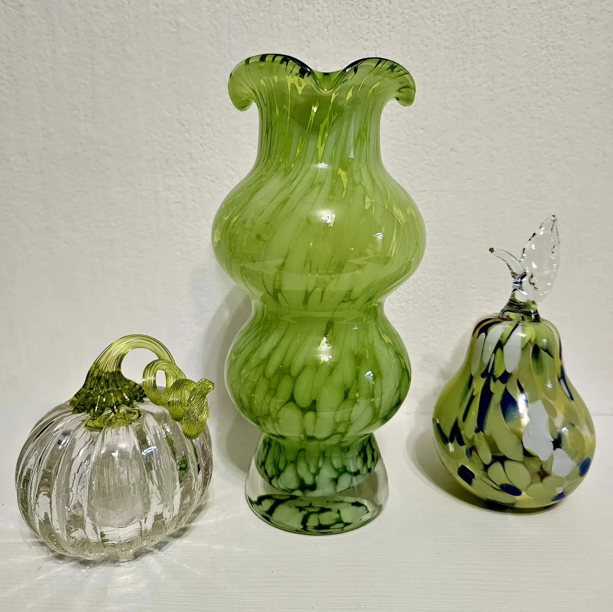 Bud vase trio